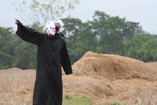 cosplay idea costume anbu mask cloak kunai wig naruto konoha ninja xtian mack shinobi japan anime Bulacan rice field giant sword moon cleaver higurashi billhook machete fireworks camera effects shutter flash delayed new year 2013