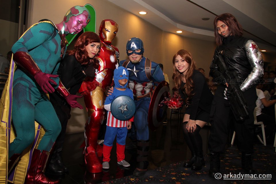 Captain America Civil War Cosplayers Block Screening_0003